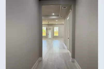 3322 Springview Avenue, Dallas, TX 75216 - Photo 2