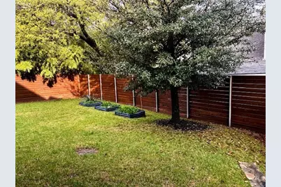 807 N Van Buren Avenue, Dallas, TX 75208 - Photo 20