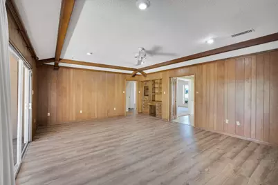 1105 Greenbriar Lane, Arlington, TX 76013 - Photo 12