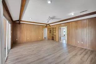 1105 Greenbriar Ln, Arlington, TX 76013 - Photo 12