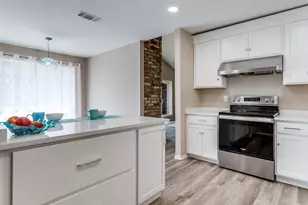 9547 Highland View Dr, Dallas, TX 75238 - Photo 2