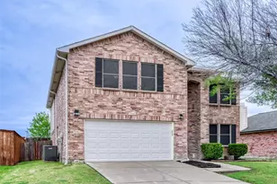 2608 Oak Crest Dr, Little Elm, TX 75068 - Photo 2