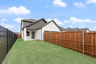 128 N Sky Dr, Celina, TX 75009 - Photo 22