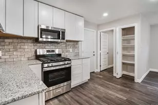 813 S Valentine Dr, Sherman, TX 75090 - Photo 10