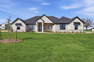 2009 Downslope Ln, Weatherford, TX 76087 - Photo 1