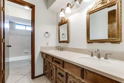 10009 Chimney Hill Lane, Dallas, TX 75243 - Photo 18