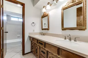 10009 Chimney Hill Ln, Dallas, TX 75243 - Photo 18