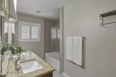 6338 Town Hill Lane, Dallas, TX 75214 - Photo 18