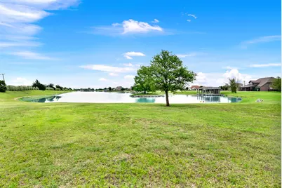 101 Island Way, Princeton, TX 75407 - Photo 20