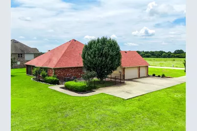 101 Island Way, Princeton, TX 75407 - Photo 26