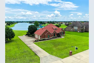 101 Island Way, Princeton, TX 75407 - Photo 1