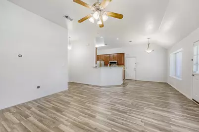 106 S 3rd Avenue, Mansfield, TX 76063 - Photo 8