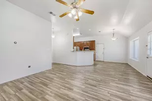 106 S 3rd Ave, Mansfield, TX 76063 - Photo 8