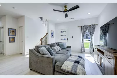 5807 Black Pine Circle, Granbury, TX 76048 - Photo 6