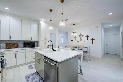 5807 Black Pine Circle, Granbury, TX 76048 - Photo 14