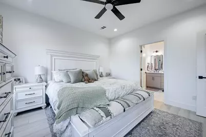 5807 Black Pine Circle, Granbury, TX 76048 - Photo 18