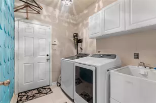 216 Orchard Park Ct, McKinney, TX 75071 - Photo 10