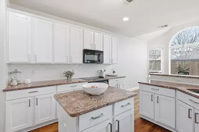 6000 Briaridge Lane, Flower Mound, TX 75028 - Photo 16