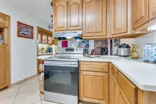 2209 Cecilia Ct, Irving, TX 75060 - Photo 8