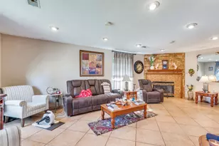 2209 Cecilia Ct, Irving, TX 75060 - Photo 4