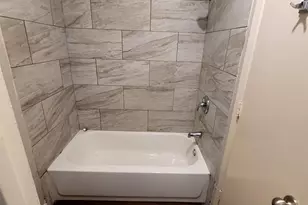 1124 N Center St, Arlington, TX 76011 - Photo 6