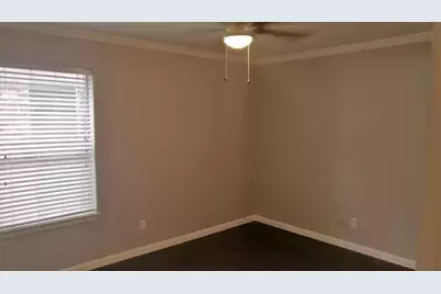 1124 N Center Street, Arlington, TX 76011 - Photo 8