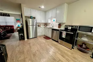 405 Shoreline Dr, Lakewood Village, TX 75068 - Photo 6