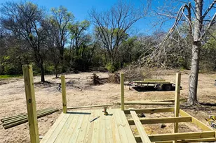 4600 Thompson Ave, Grandview, TX 76050 - Photo 20