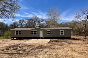 4600 Thompson Ave, Grandview, TX 76050 - Photo 2