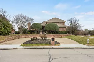 1201 Findlay Dr, Arlington, TX 76012 - Photo 2
