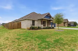 972 Sam St, Springtown, TX 76082 - Photo 32