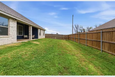 972 Sam Street, Springtown, TX 76082 - Photo 32