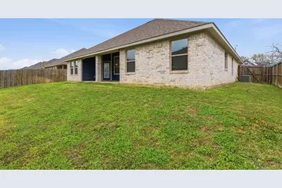 972 Sam Street, Springtown, TX 76082 - Photo 4
