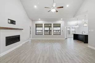 972 Sam St, Springtown, TX 76082 - Photo 4