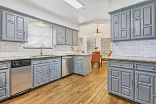 10220 Shadow Way, Dallas, TX 75243 - Photo 14