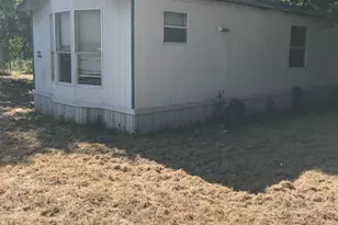 3007 Inwood Trail, Granbury, TX 76048 - Photo 2