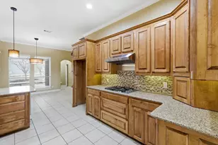 1605 Mistletoe Dr, Flower Mound, TX 75022 - Photo 6