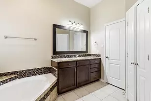 1605 Mistletoe Dr, Flower Mound, TX 75022 - Photo 20