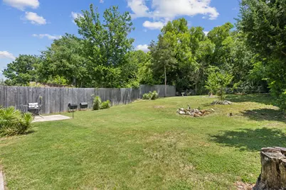 1142 W Clarendon Drive, Dallas, TX 75208 - Photo 22