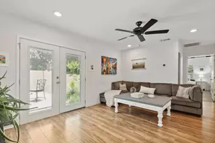 1142 W Clarendon Dr, Dallas, TX 75208 - Photo 18