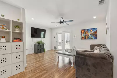 1142 W Clarendon Drive, Dallas, TX 75208 - Photo 14