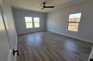 2505 Oakwood Terrace, Haltom City, TX 76117 - Photo 10