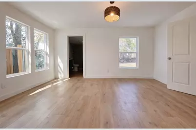 2739 Lawrence Street, Dallas, TX 75215 - Photo 6