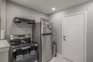 4506 Roberts Ave, Dallas, TX 75215 - Photo 6