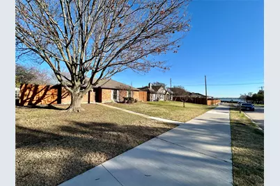 2218 Fuqua Road, Rowlett, TX 75088 - Photo 14