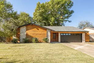 2913 Murphy Dr, Bedford, TX 76021 - Photo 1