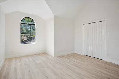 1020 W Hills Terrace, Saginaw, TX 76179 - Photo 14