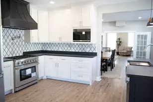 915 N 16th St, Waco, TX 76707 - Photo 10