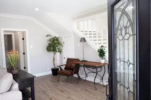 915 N 16th St, Waco, TX 76707 - Photo 2