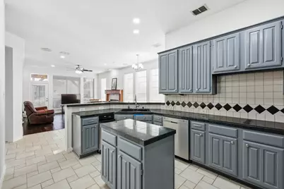 2904 Waterford Drive, Irving, TX 75063 - Photo 10